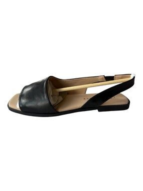 Journee Brinsley Black Slingback Sandals 6.5